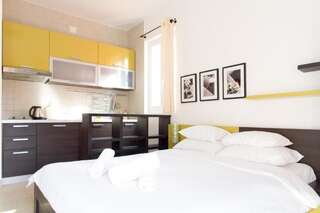 Апартаменты Apartments Alessandra Свети-Стефан Номер-студио с балконом и видом на море-67